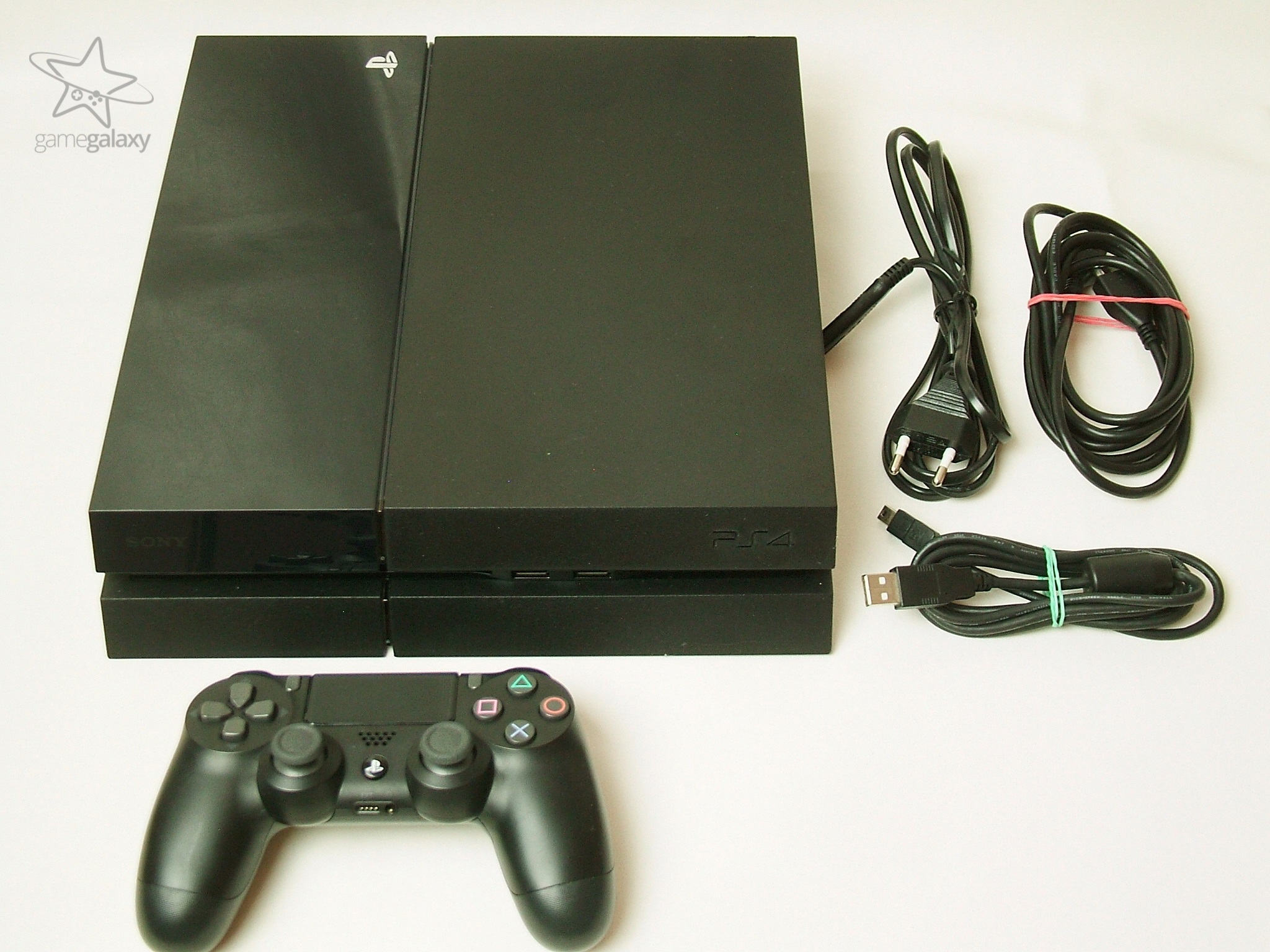 Sony PS4 Fat 500GB / 1 Džojstik / Fortnite + Roblox + PES / AKCIJA