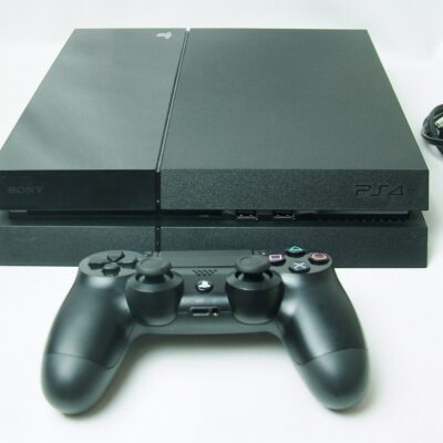 Sony Playstation 4 500GB / FC26 ( FIFA 2026 ) Hit Ponuda